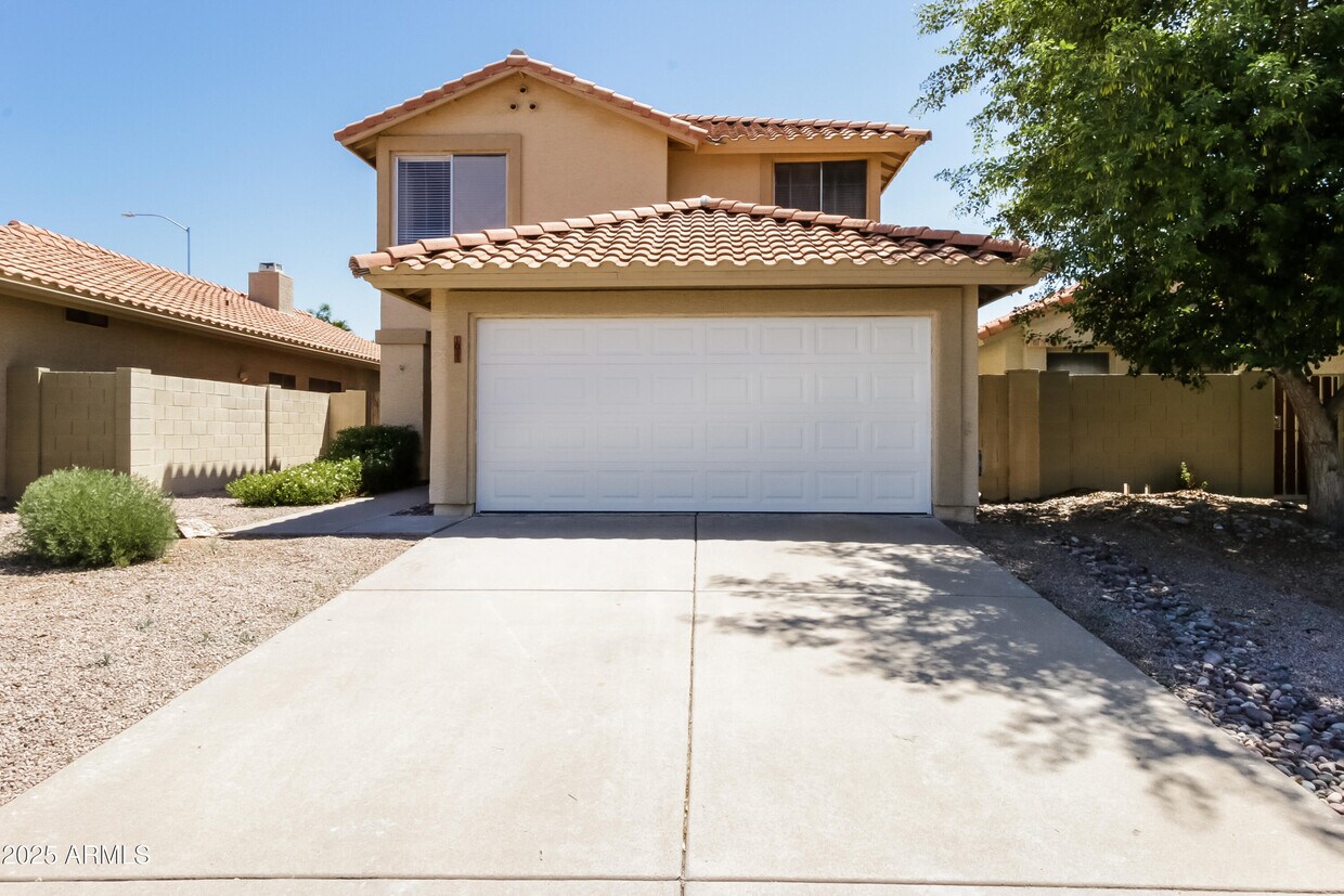Foto principal - 1033 N Arvada