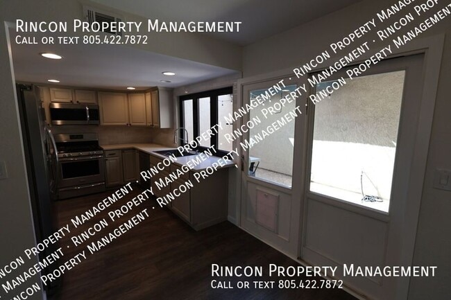 Building Photo - 2452 Manzanita Dr