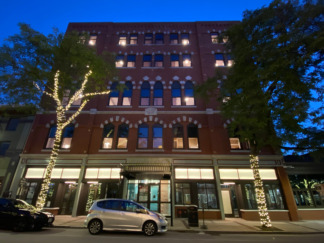 Roble rojo en 83 Hanover Street - Red Oak at 83 Hanover Street