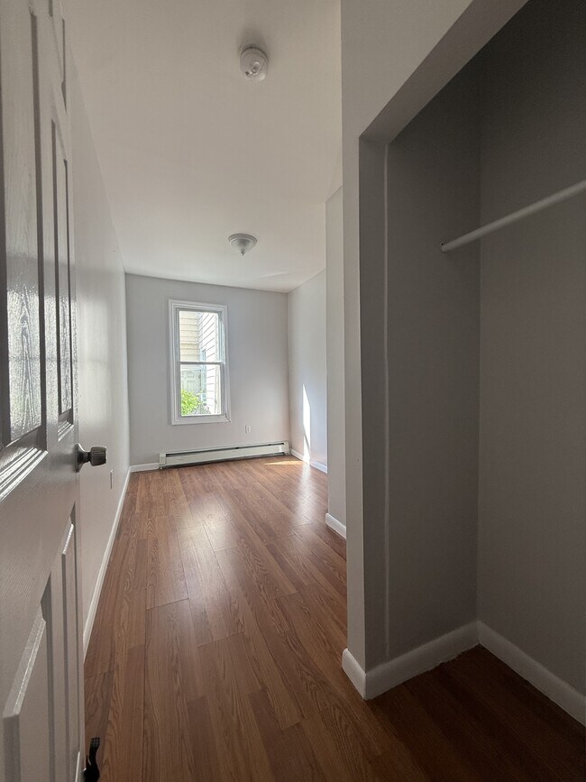 Foto del edificio - 2 Benson St