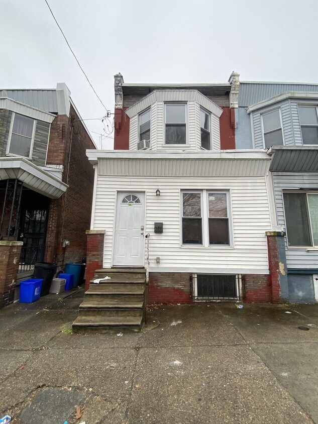 Primary Photo - 5148 Westminster Ave