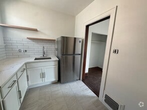 Building Photo - 3745 Saint Lawrence Ave