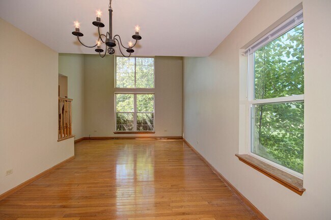 Building Photo - Beautiful 3 bed 3.5 bath home Plainfield