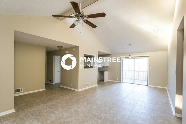 Foto del edificio - 3 Bedroom Pet-Friendly Home in Lithonia, GA with Main Street Renewal