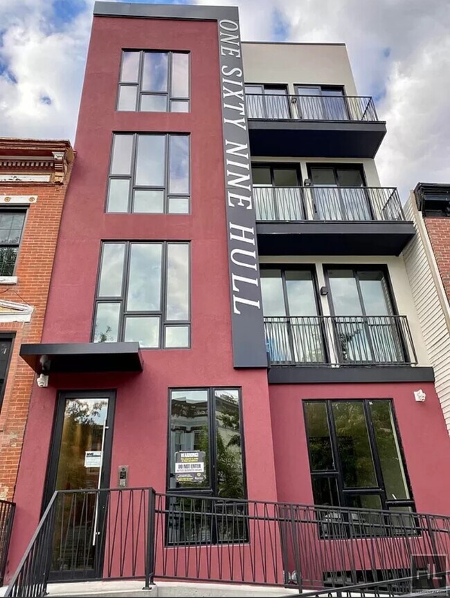 Building Photo - 169 HULL STREET