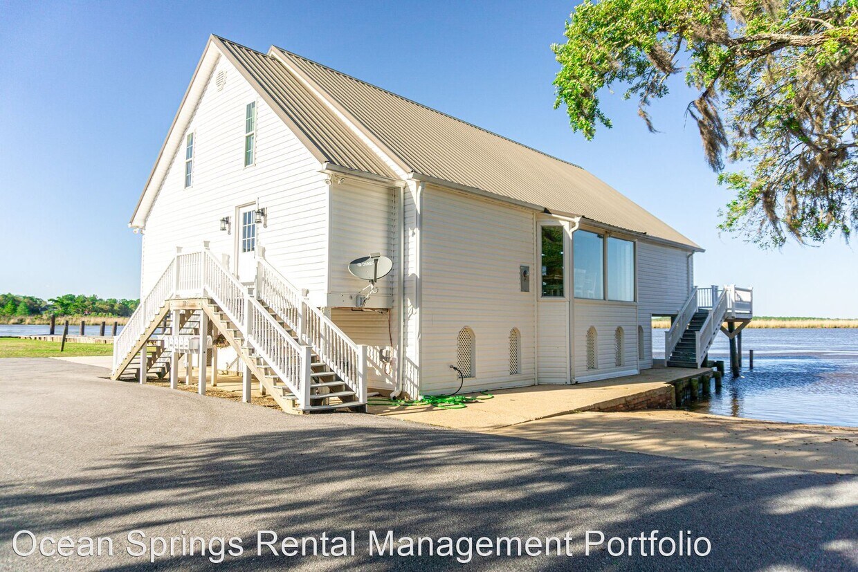 4 br, 3 bath House 1105 Stanfield Point House for Rent in