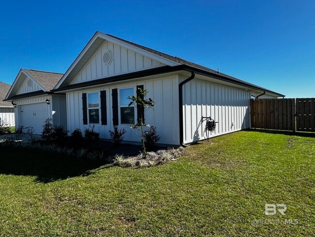 Building Photo - 447 Preston Wy