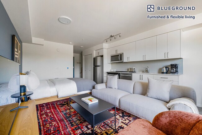 Foto del edificio - 4609 Union Bay Pl NE