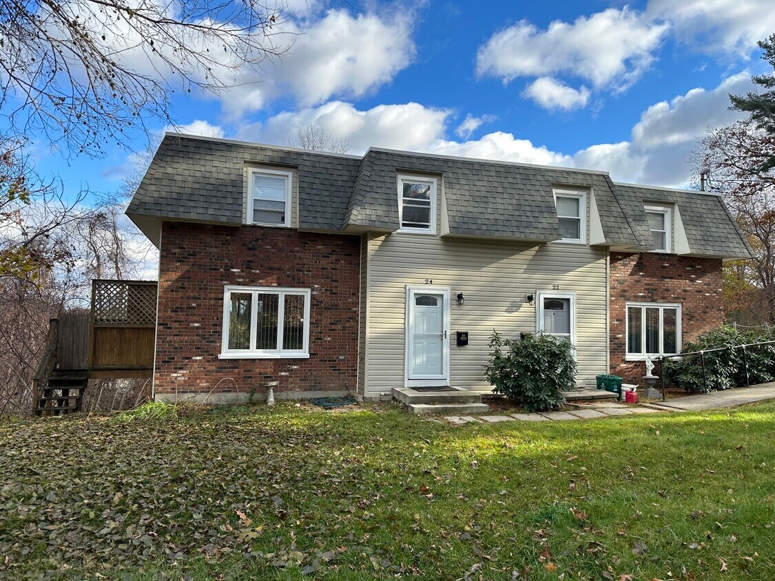 24 Swan Ave, Worcester, MA 01602 Townhome Rentals in Worcester MA