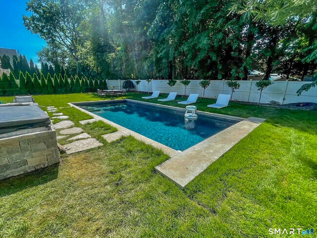 Foto del edificio - 28 Oak St