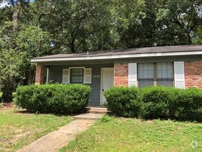 Building Photo - 3531-3533 Bear Creek Rd