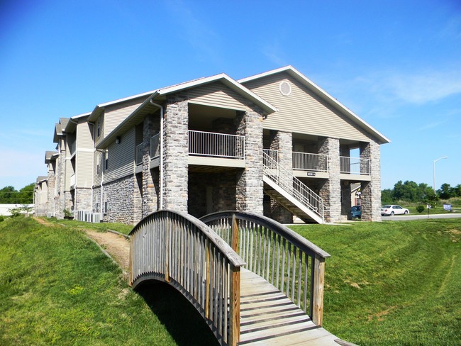 Golden Pond Apartments