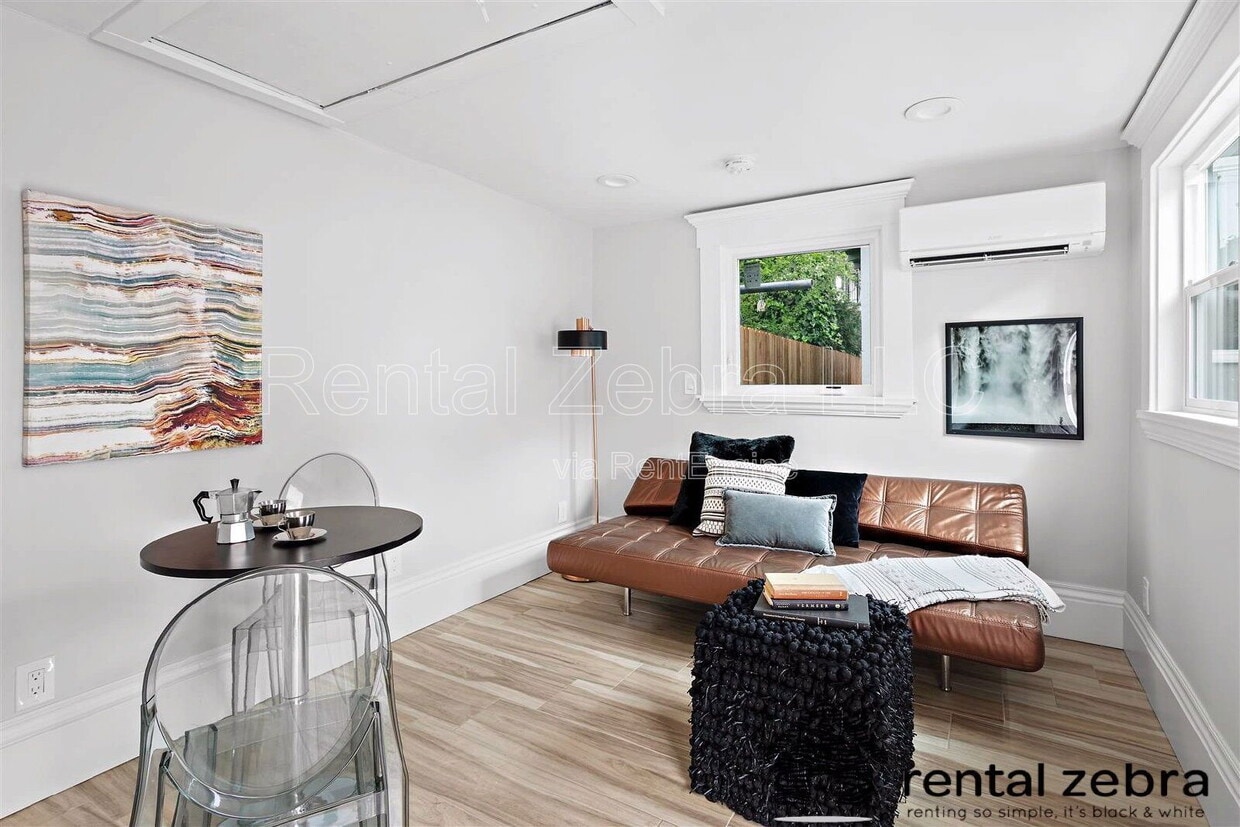 Foto principal - 1823 Delaware St