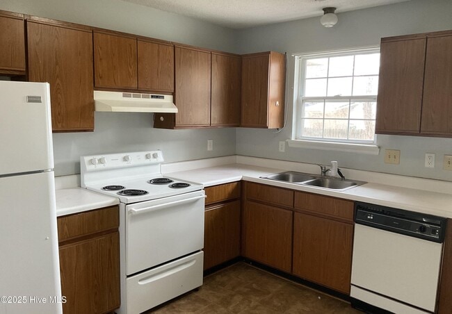 Building Photo - 1526 Tramway Ct