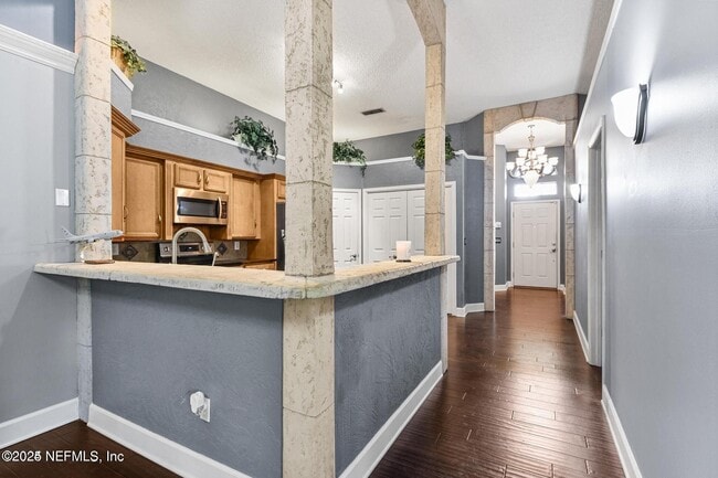 Building Photo - 6171 Chambore Dr