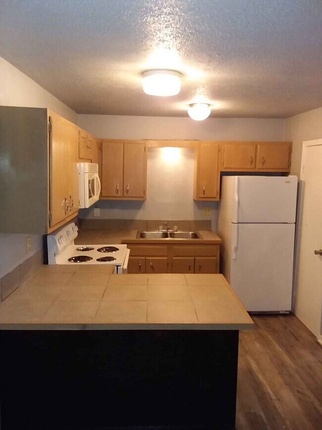 recientemente renovado - 101 Willett Pl Blvd