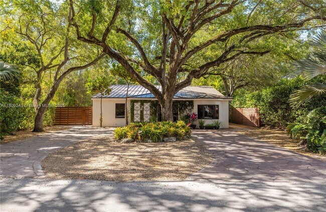 Building Photo - 6870 SW 77th Terrace