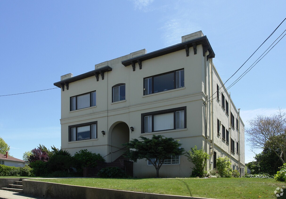 Foto del edificio - 635 Alhambra St