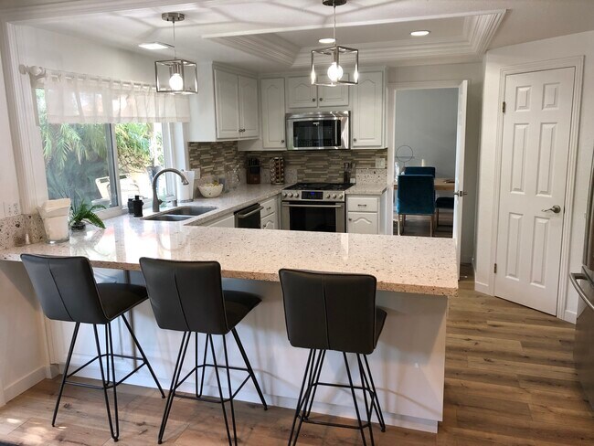 Foto del edificio - 15481 Cottonwood Cir