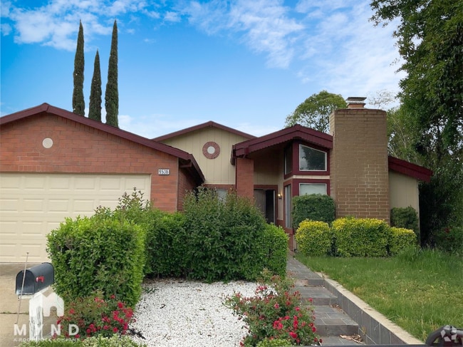 Building Photo - 9536 Mirandy Dr