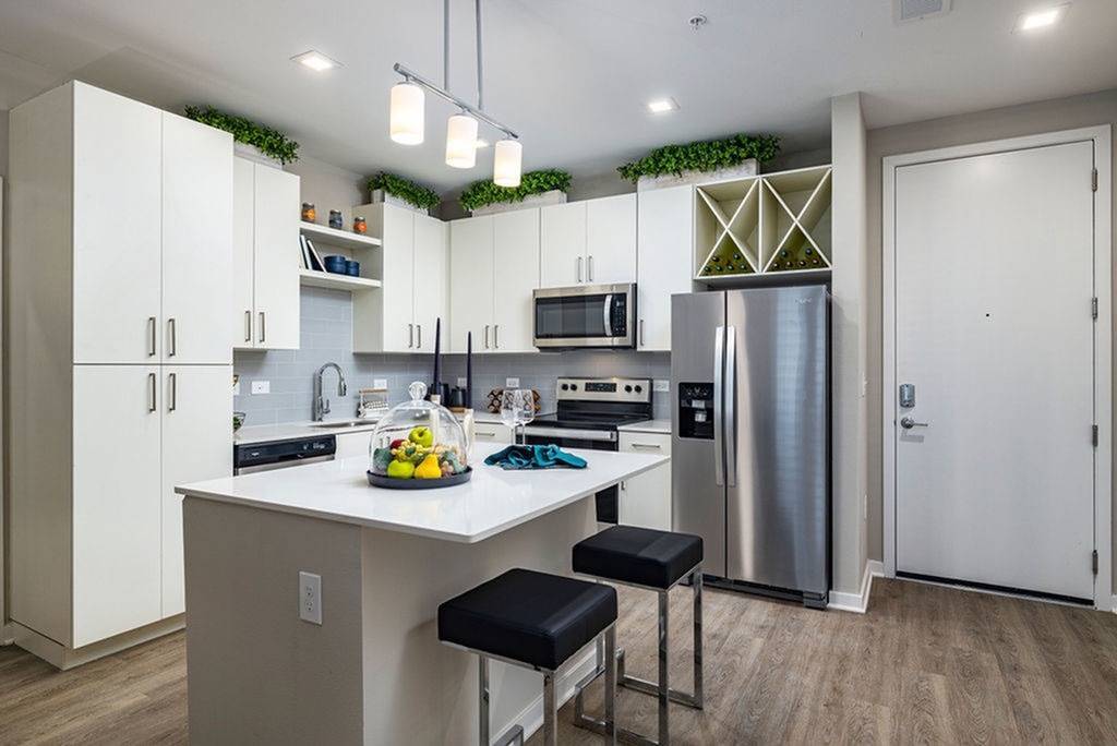 Jade at North Hyde Park Apartments in Tampa, FL