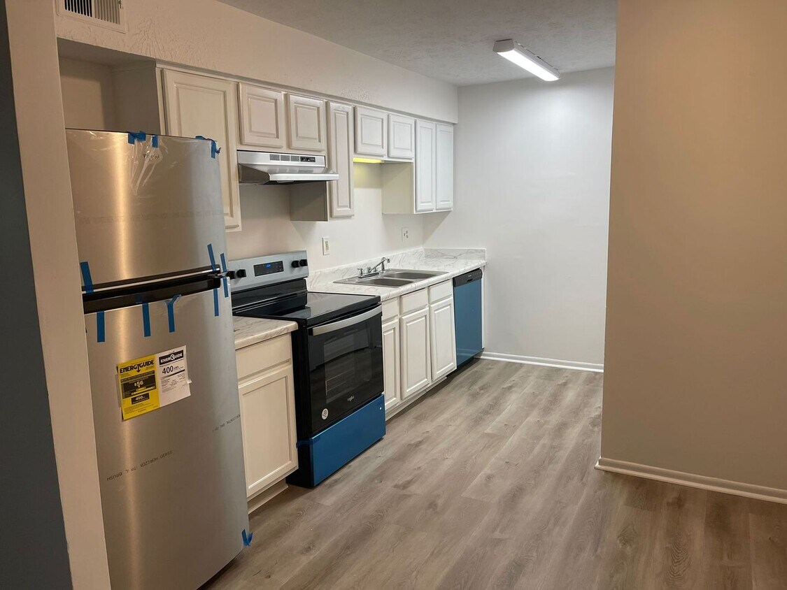 Primary Photo - Modern 2-Bed, 1-Bath Oasis with Central Ai...