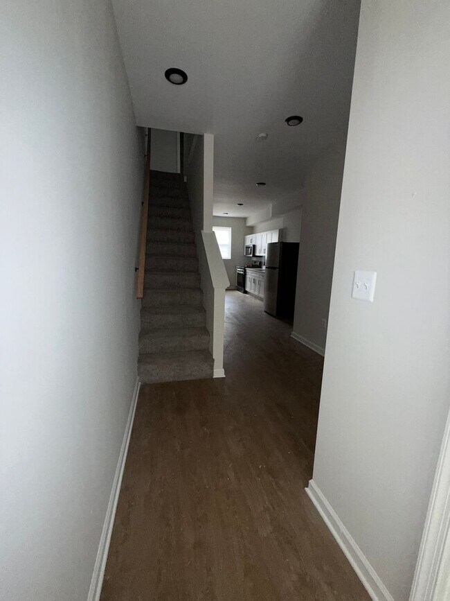 Foto del edificio - Newly Renovated Townhouse