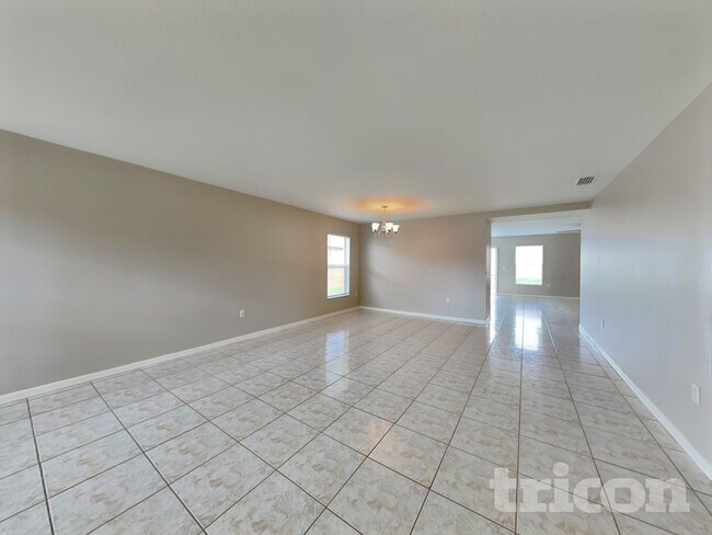 Building Photo - 2483 Brownwood Dr