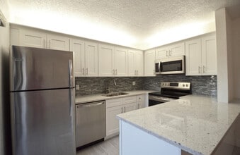 Building Photo - 282 Arabian Rd