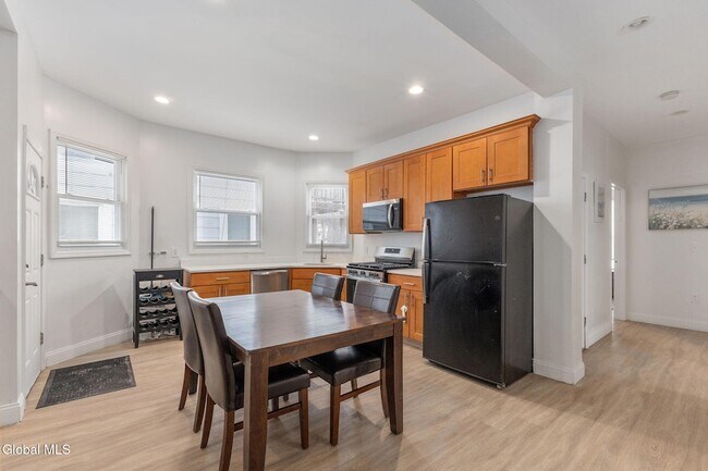 Foto del edificio - 2210 15th St