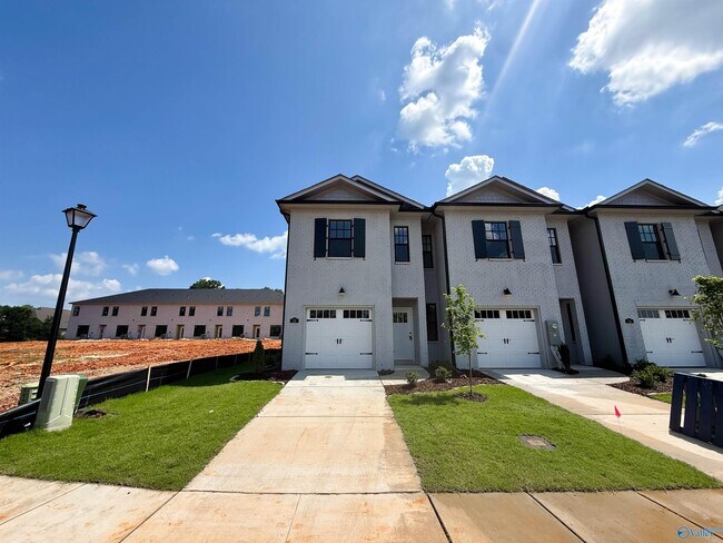 Foto del edificio - 18 Whispering Oak Dr SW
