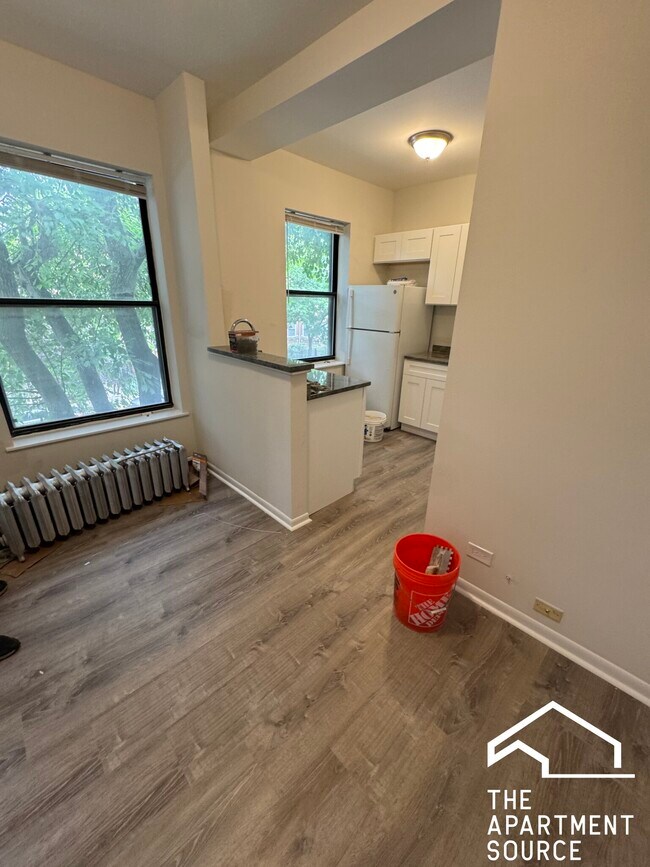 Foto del edificio - 7722 N Marshfield Ave