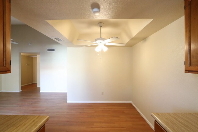 Building Photo - 10610 s 48th street # 2085, phoenix az