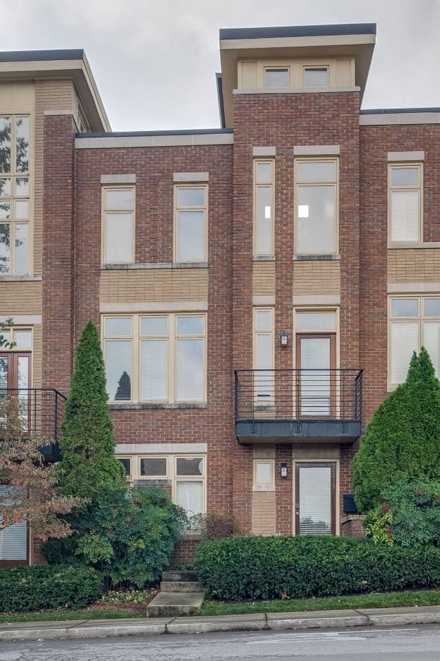 Foto del edificio - 2215 Portland Ave