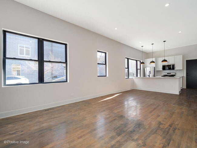 Building Photo - 846 N Ashland Ave