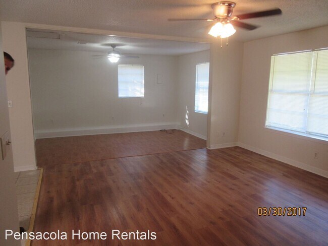 Foto del edificio - 3 br, 2 bath House - 6512 Dallas Ave