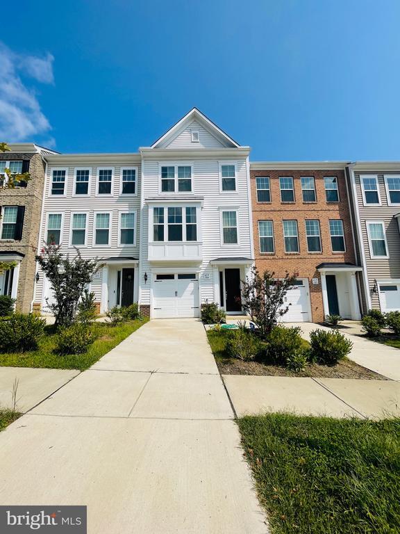 Foto del edificio - 419 Foxglove Way