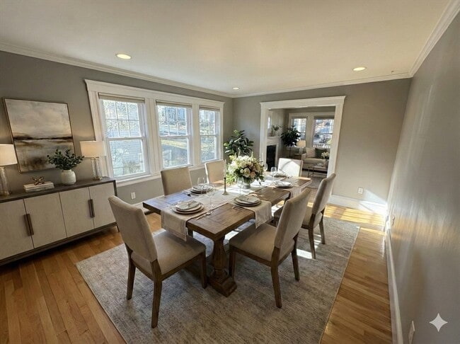 Foto del edificio - 129 Hillside Rd