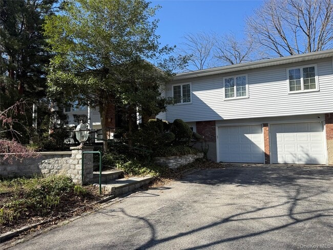 Building Photo - 30 Dogwood Rd