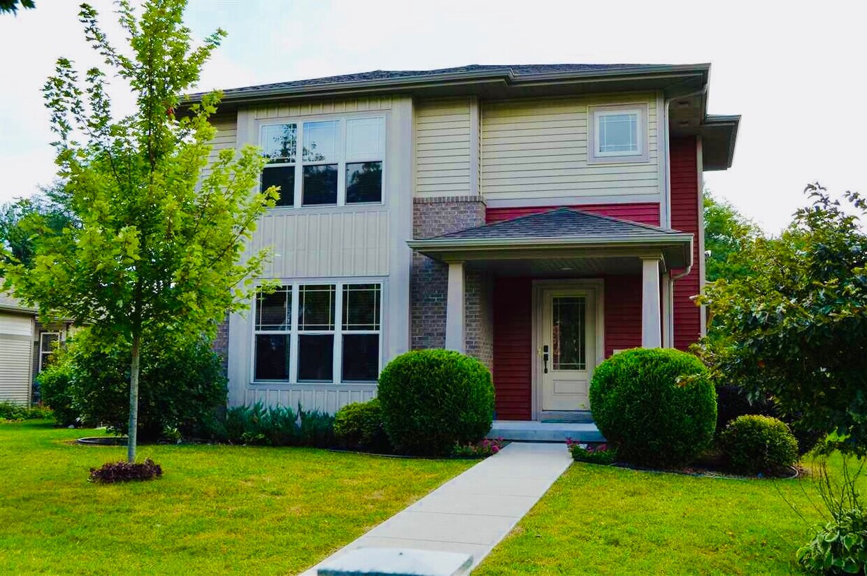 Primary Photo - 2676 Dungarvan Rd