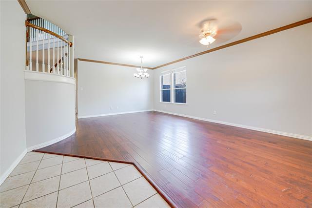 Foto del edificio - 8273 Robertson Dr