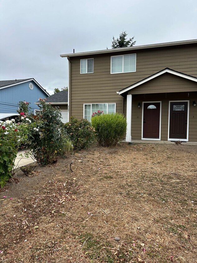 Primary Photo - Rockingham Duplex- Northeast Salem