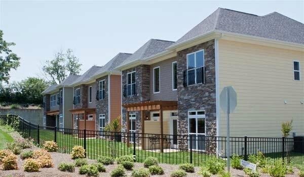 Building Photo - 6840 Palms Ct
