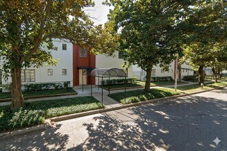 Building Photo - 5611 Jackson St