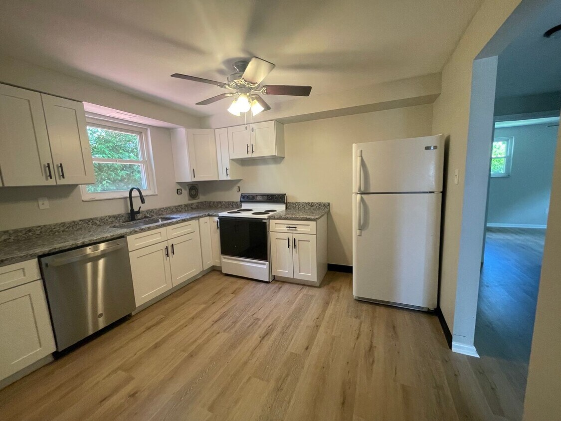 Foto principal - 112 Woodlawn Ave