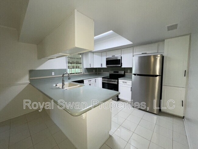 Foto del edificio - 222 Lakeview Dr