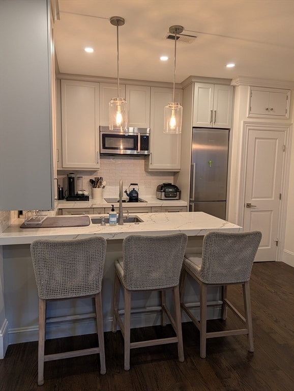 Building Photo - 2A Wellington St