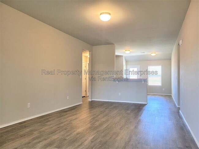Foto del edificio - 21215 Winding Brook
