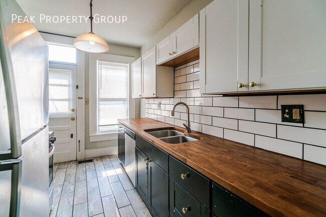Foto del edificio - Available Now! Located in Weinland Park, j...