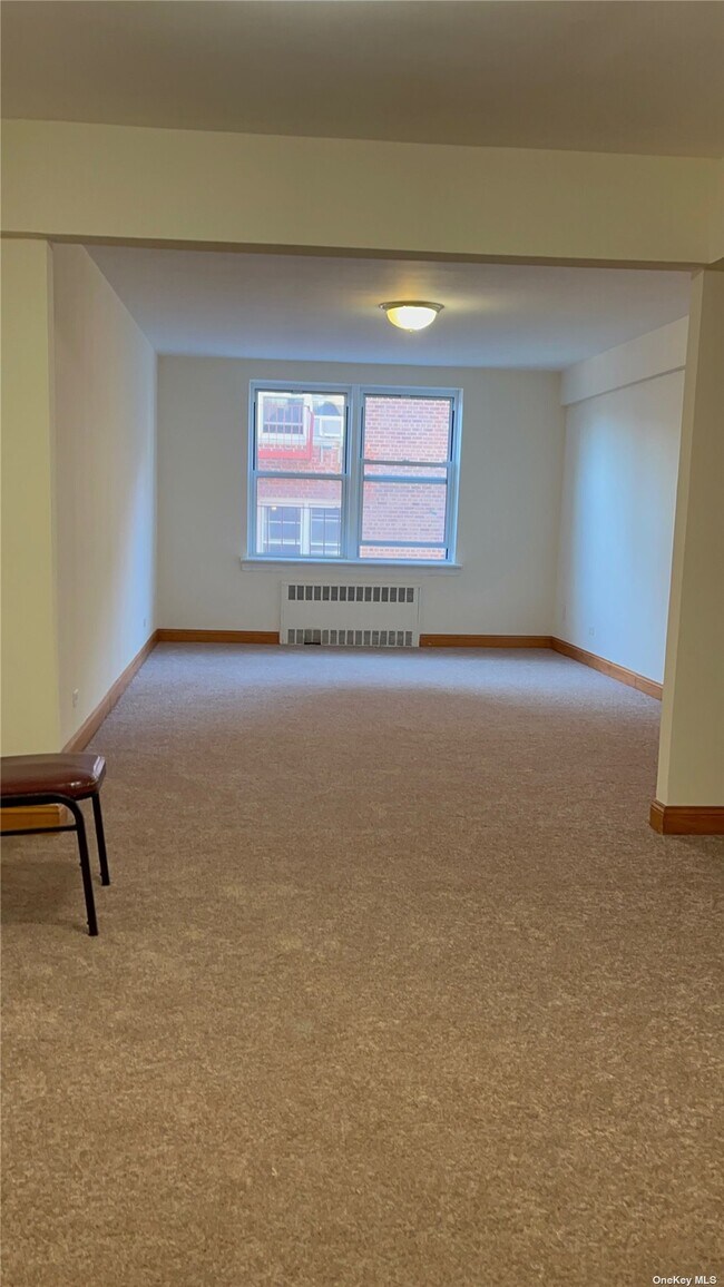 Foto del edificio - 10525 64th Ave